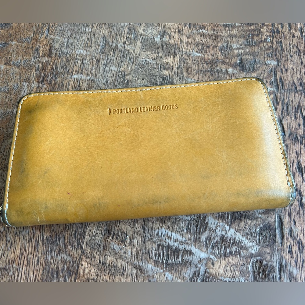Portland Leather Goods Accordion zip wallet in Sunflower